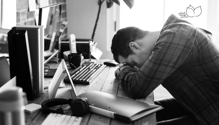tired-man-napping-working-desk_1550